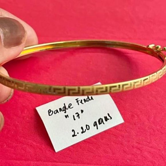 18kg pure gold Bungle. Price is firm - Picture 1 of 2